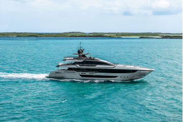 130' BELLISSIMA